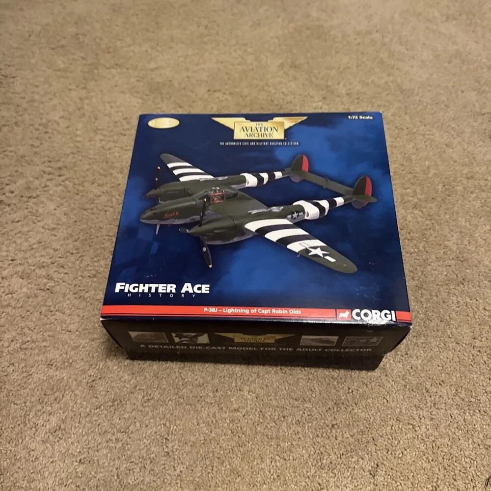 Corgi 1/72 Scale US36603 P-38J Lightning 434th FS/20 Wattisham Cpt Robin Olds